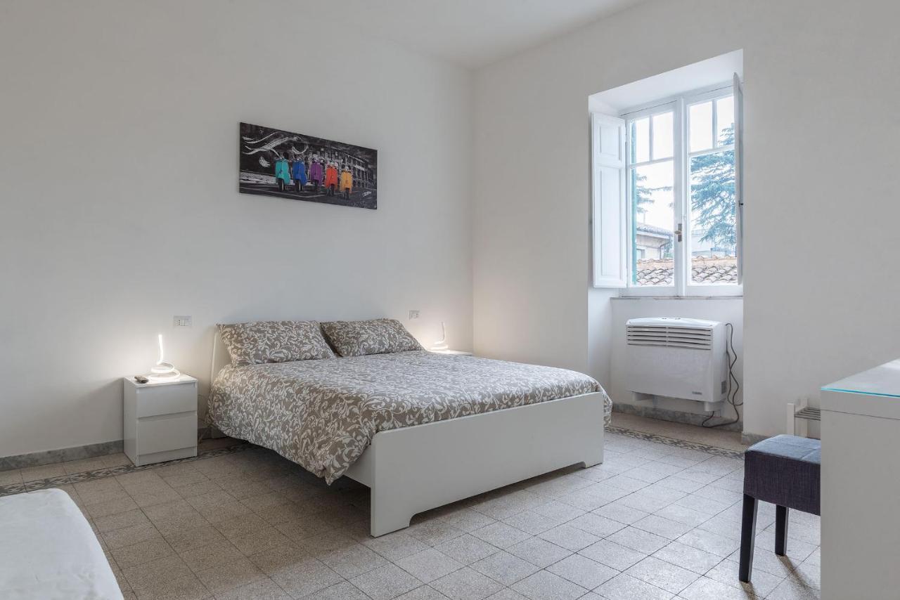 Colosseo & Colle Oppio Cozy Apartment Рим Екстериор снимка